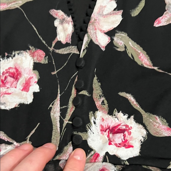 White House Black Market Floral Sleeveless Blouse - Picture 4 of 9